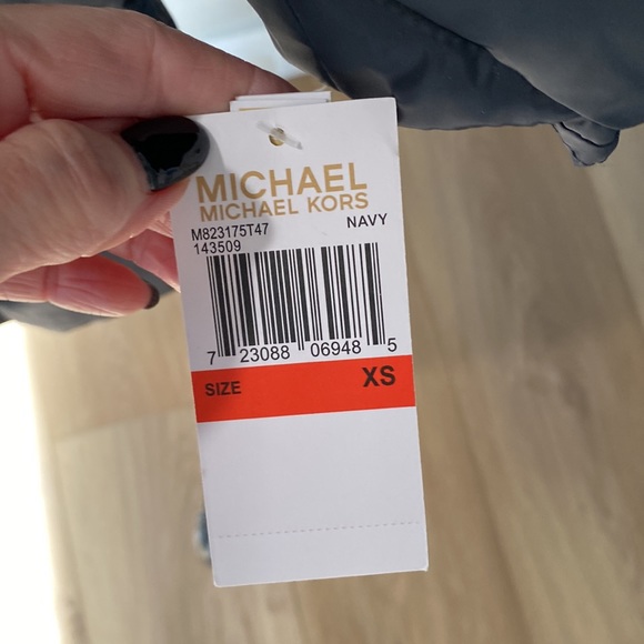 Michael Kors puffer jacket new with tags extra small navy - Picture 7 of 7